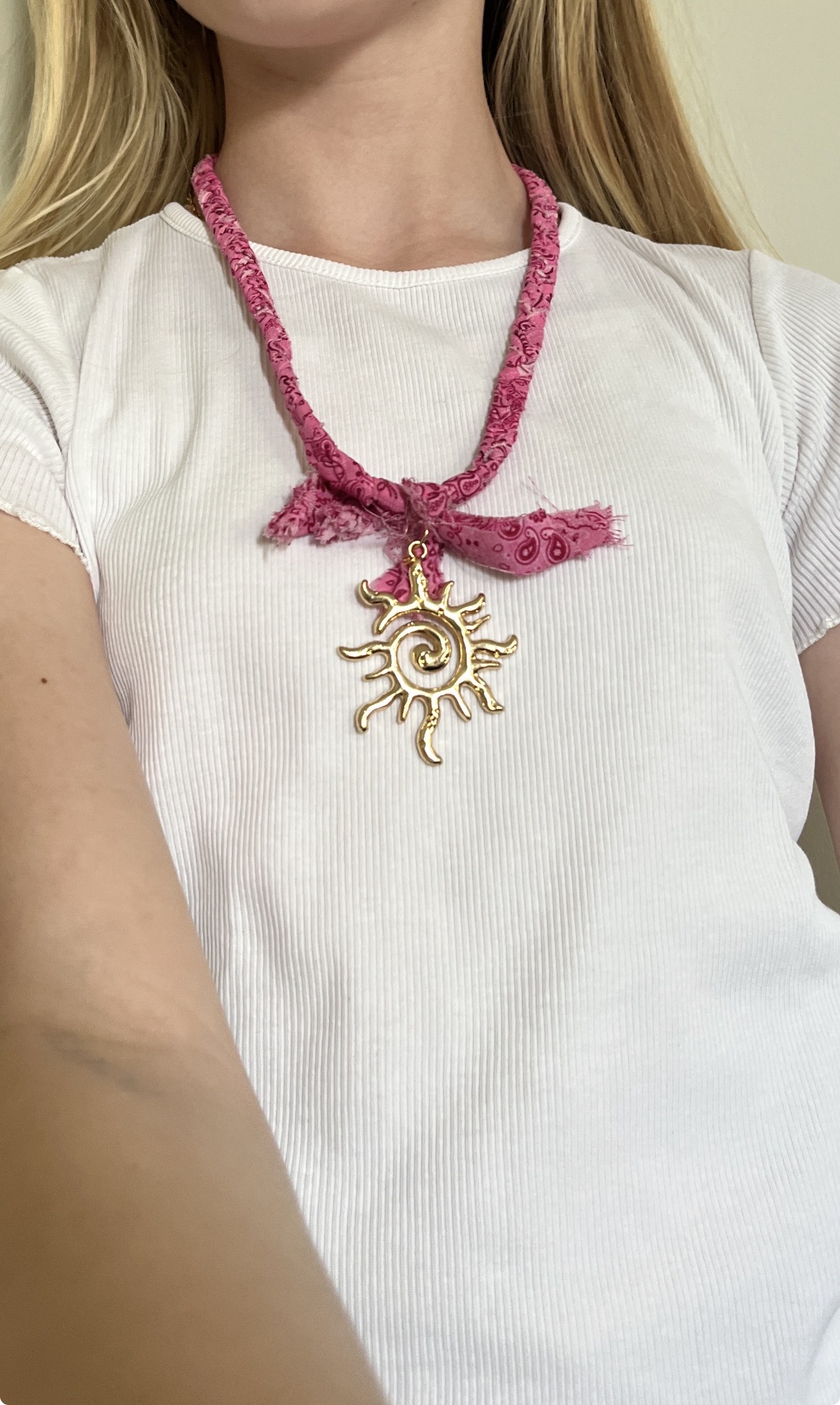 Bandana ketting met zon bedel🌞